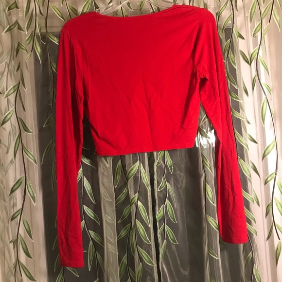 Red long sleeve crop top - Picture 2 of 2